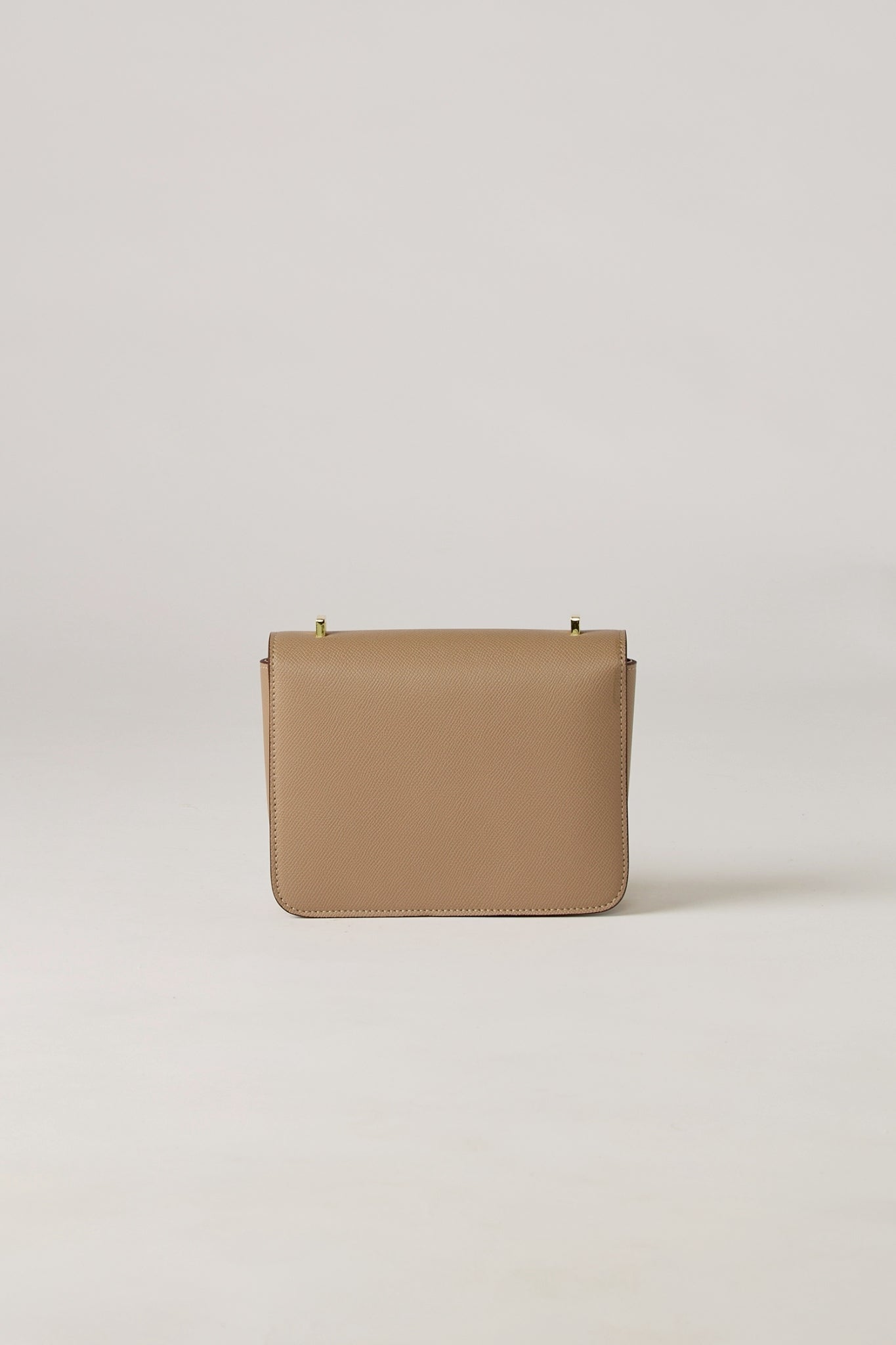 NEW TIMELESSNESS (BLOOM)22 PU CLAY