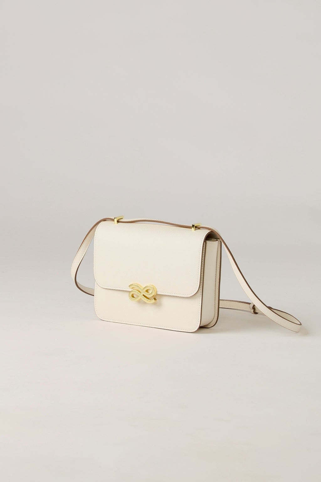NEW TIMELESSNESS (BLOOM)22 PU DESTINY