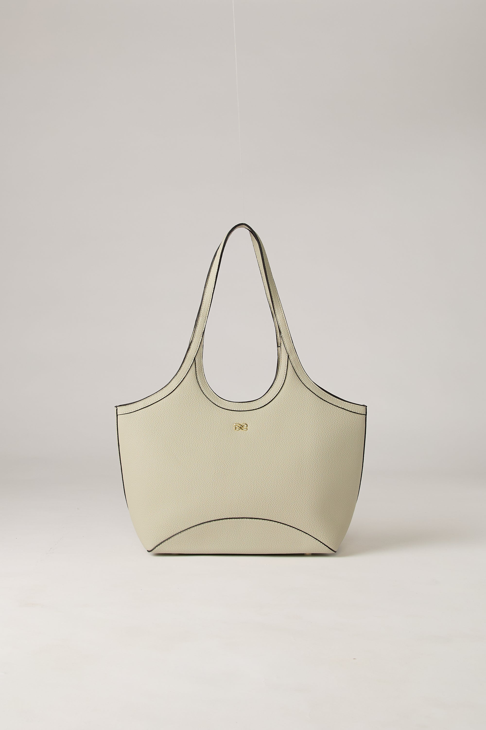 SOLEIL 30 PU PEARL GREY