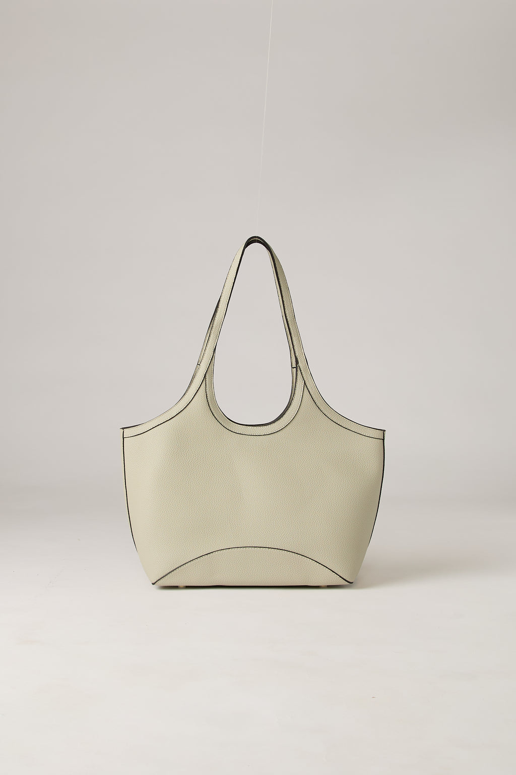 SOLEIL 30 PU PEARL GREY