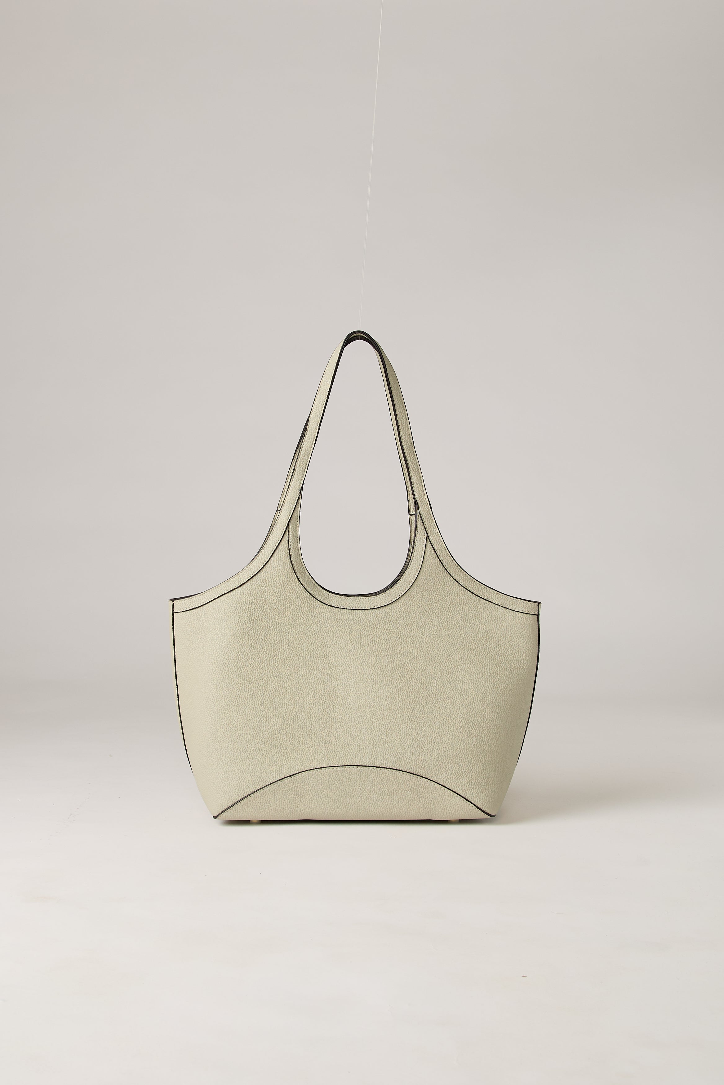 SOLEIL 30 PU PEARL GREY