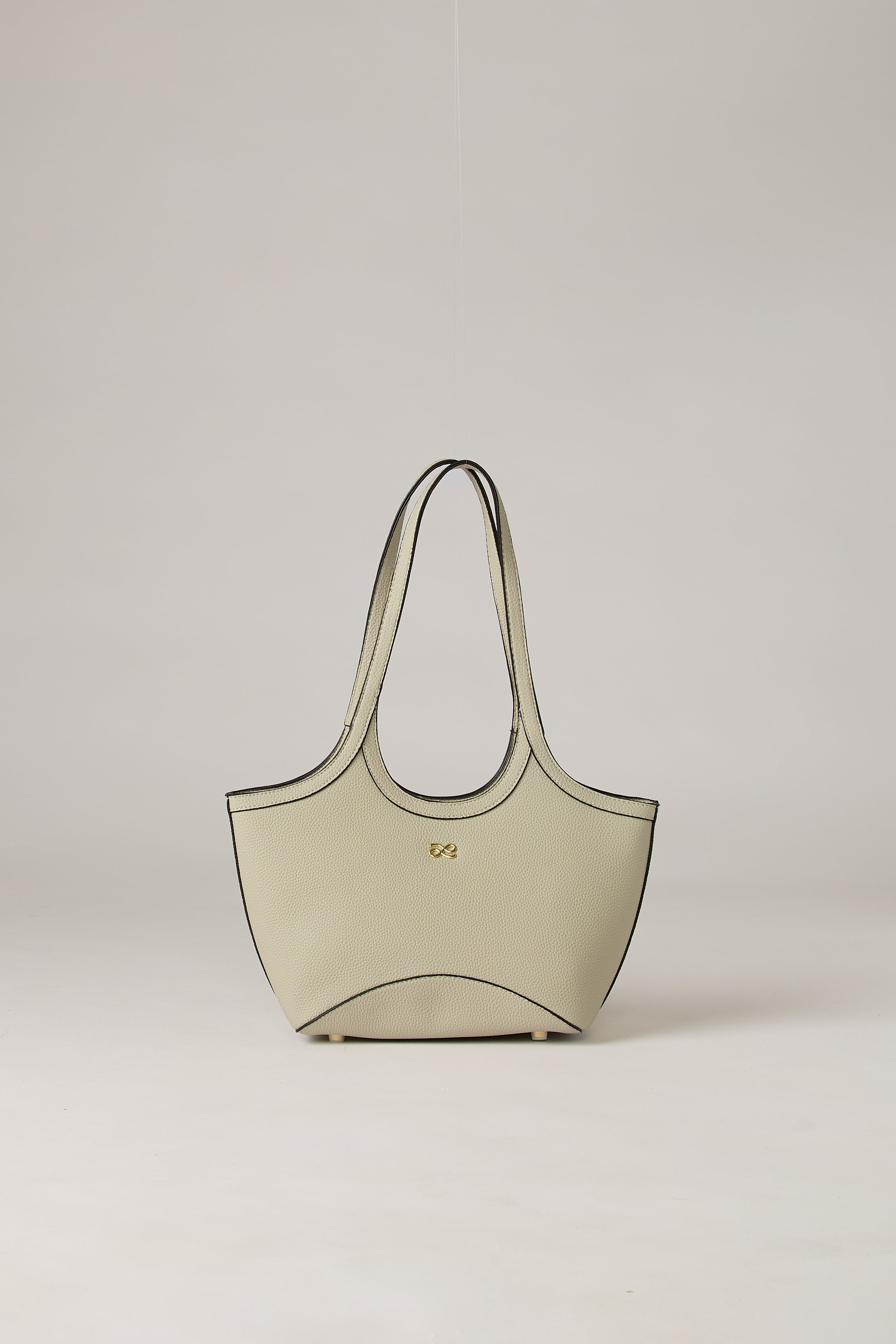 SOLEIL 22 PU PEARL GREY