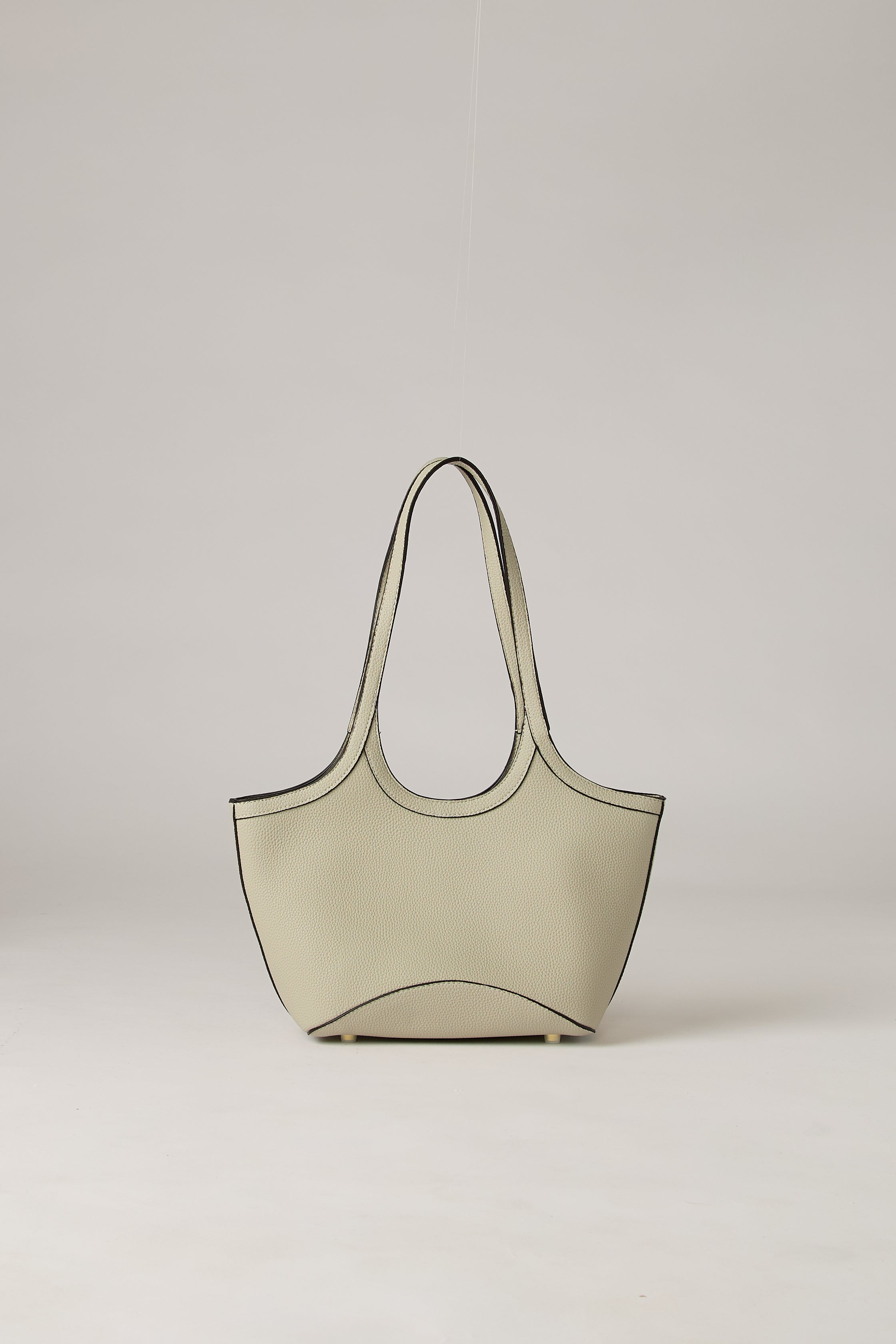 SOLEIL 22 PU PEARL GREY