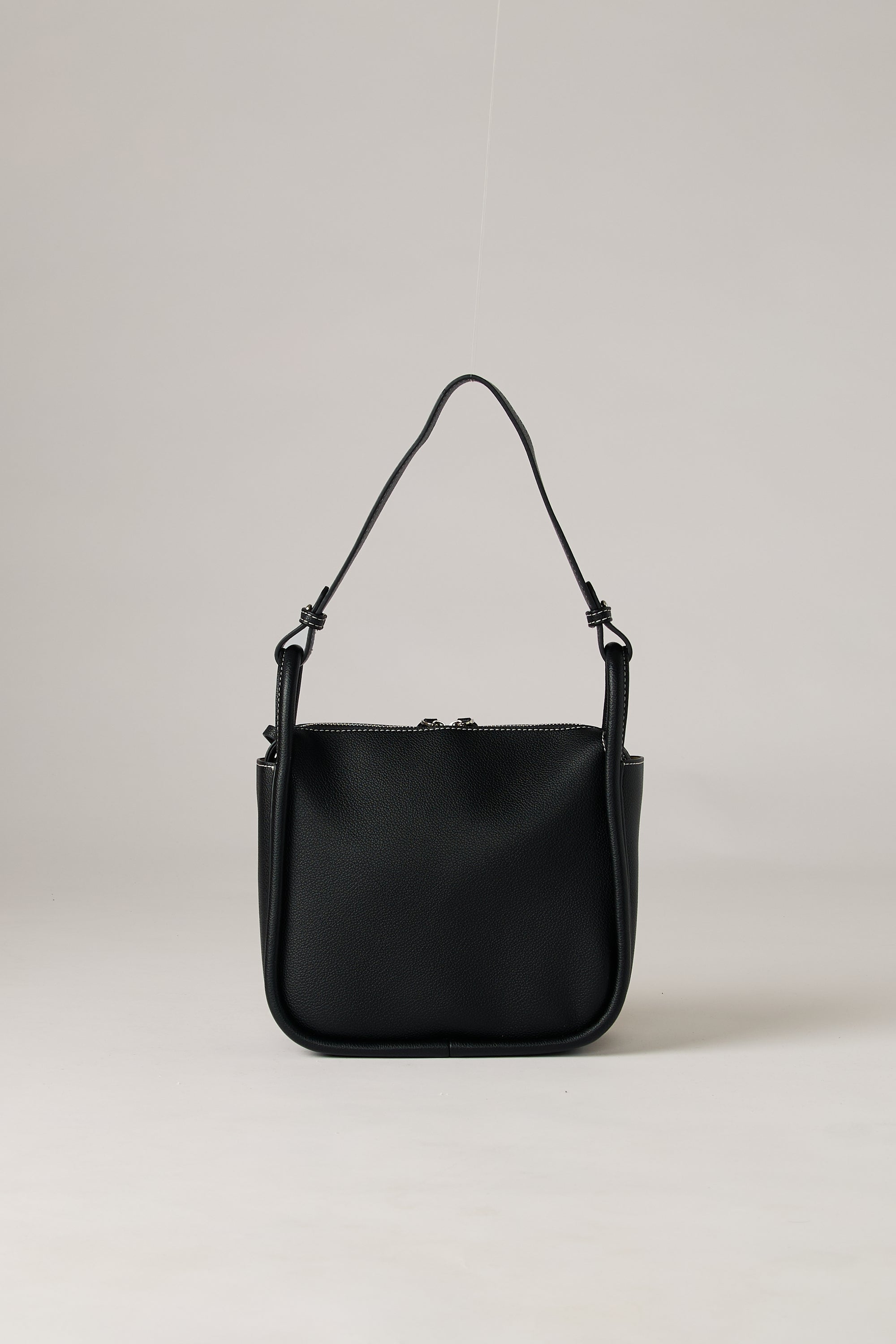 MOMENTUM JOURNEY PU BLACK , MEDIUM