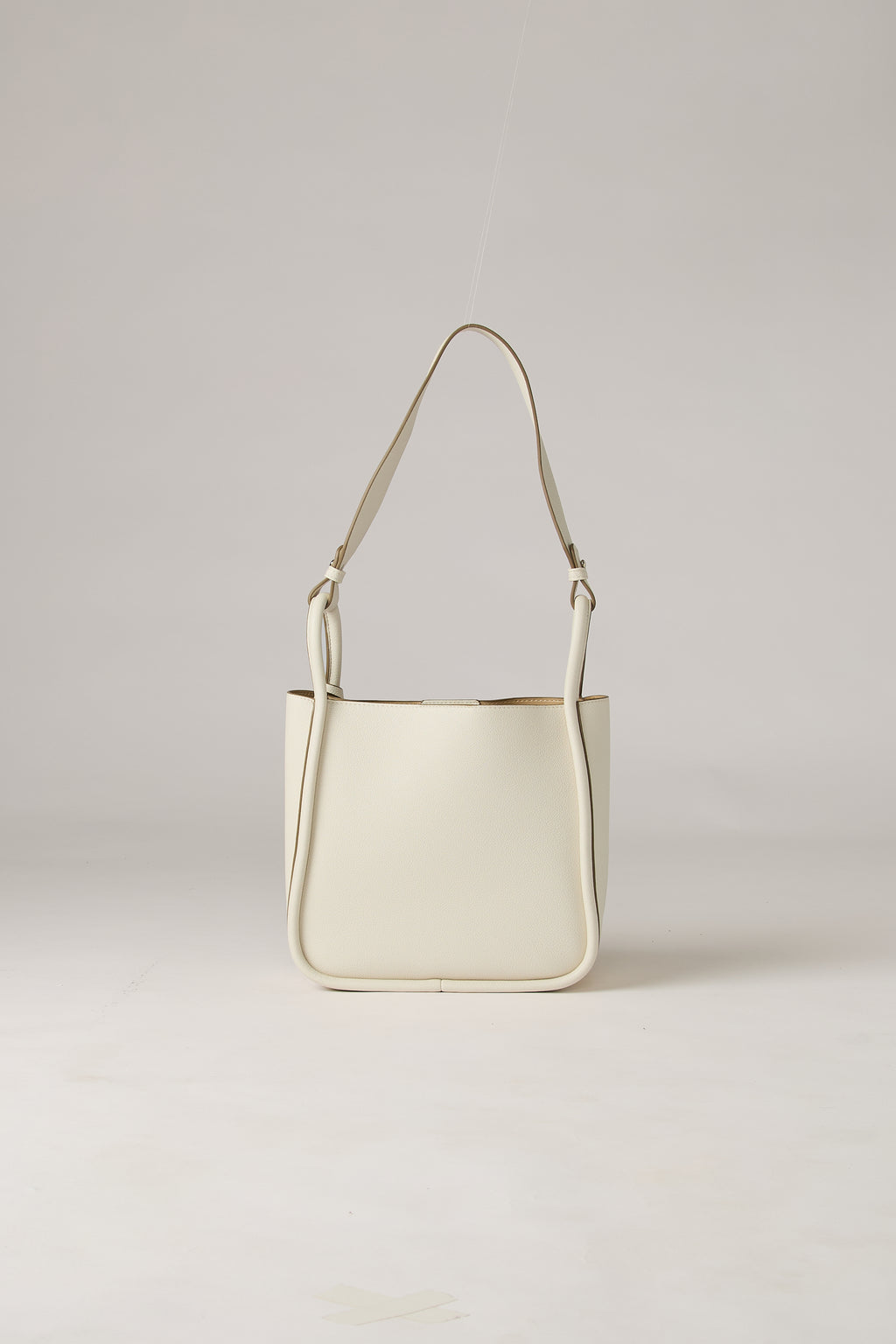 MOMENTUM JOURNEY PU DESTINY, LARGE