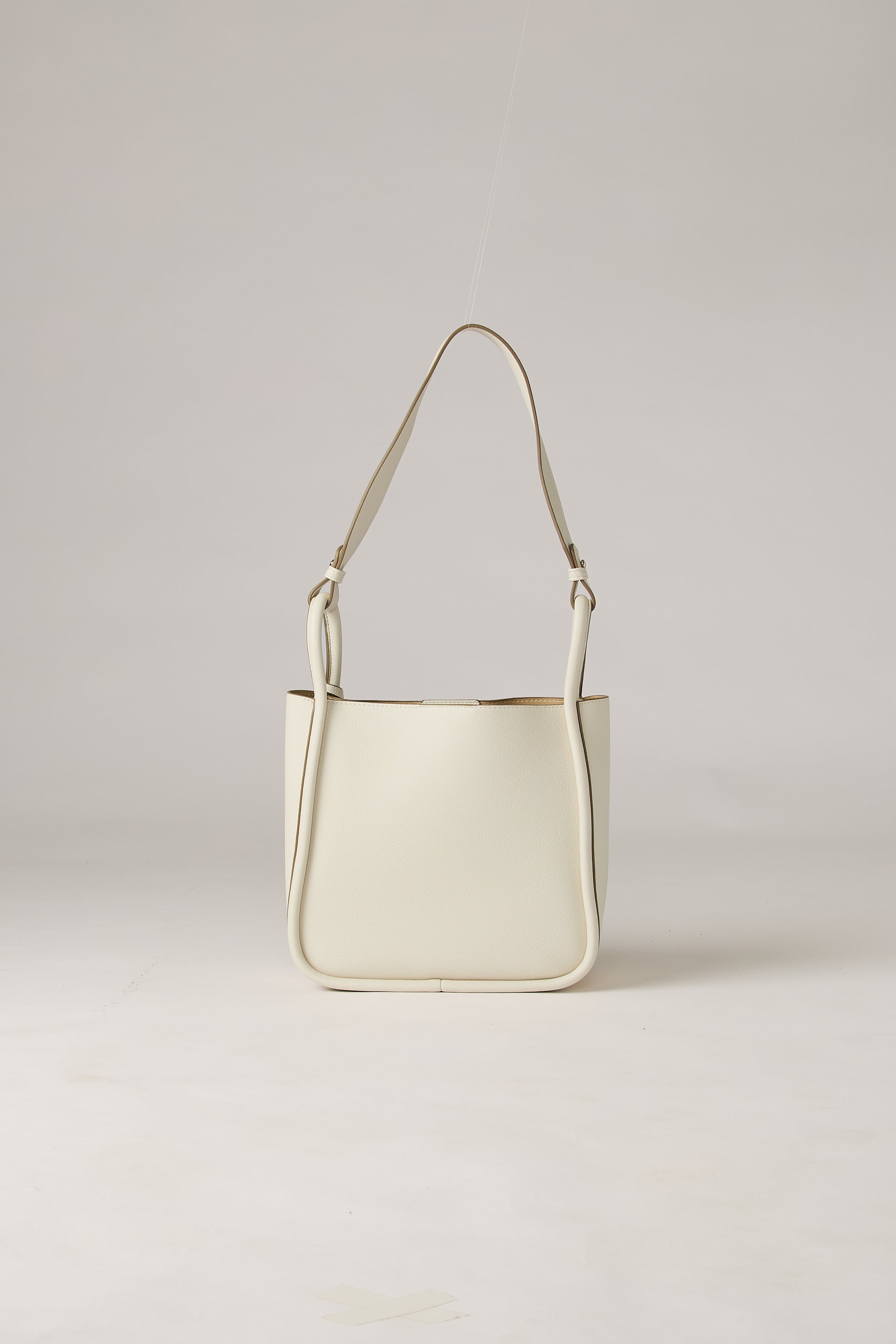 MOMENTUM JOURNEY PU DESTINY, LARGE